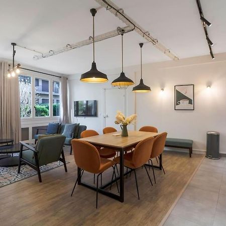 Brand New Flat For 8 People, 3 Bedrooms Париж Екстериор снимка